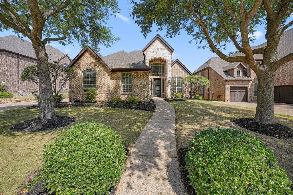 5 bedroom house for sale at 1521 Sagebrush Trl Keller 76248 - $820,000