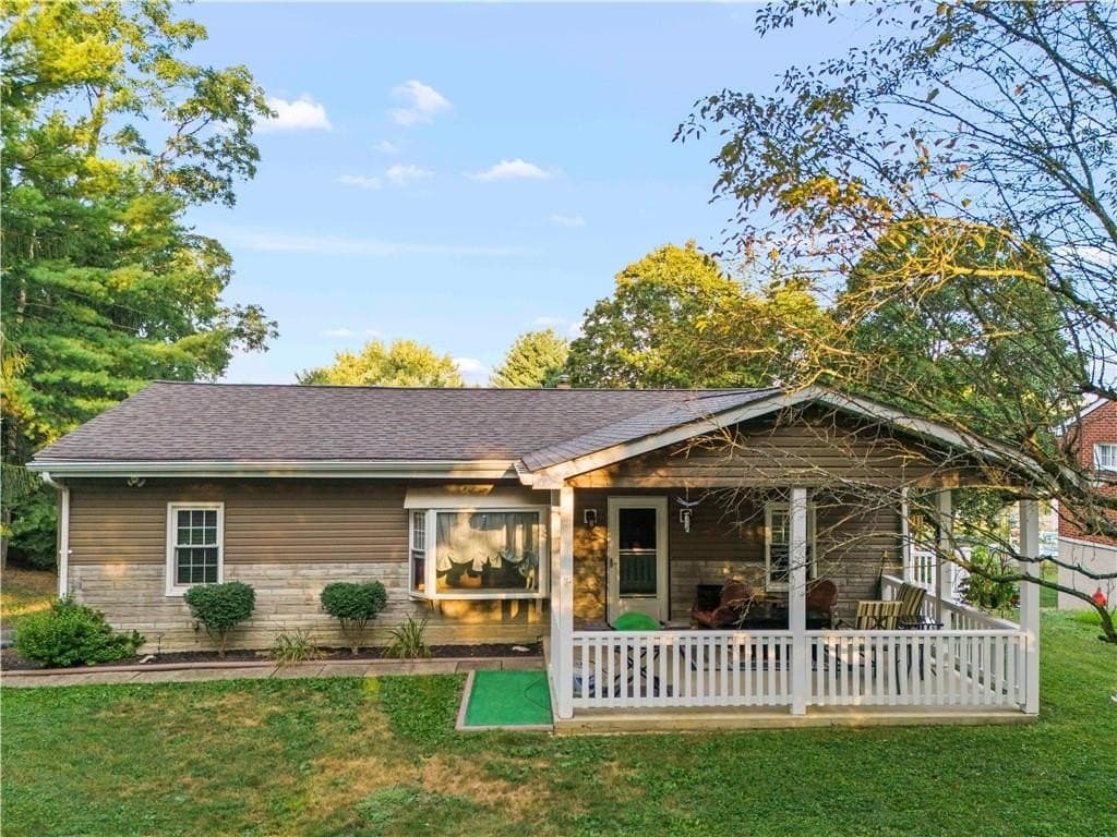 3 bedroom house for sale at 412 Center Church Rd Canonsburg - $345,000