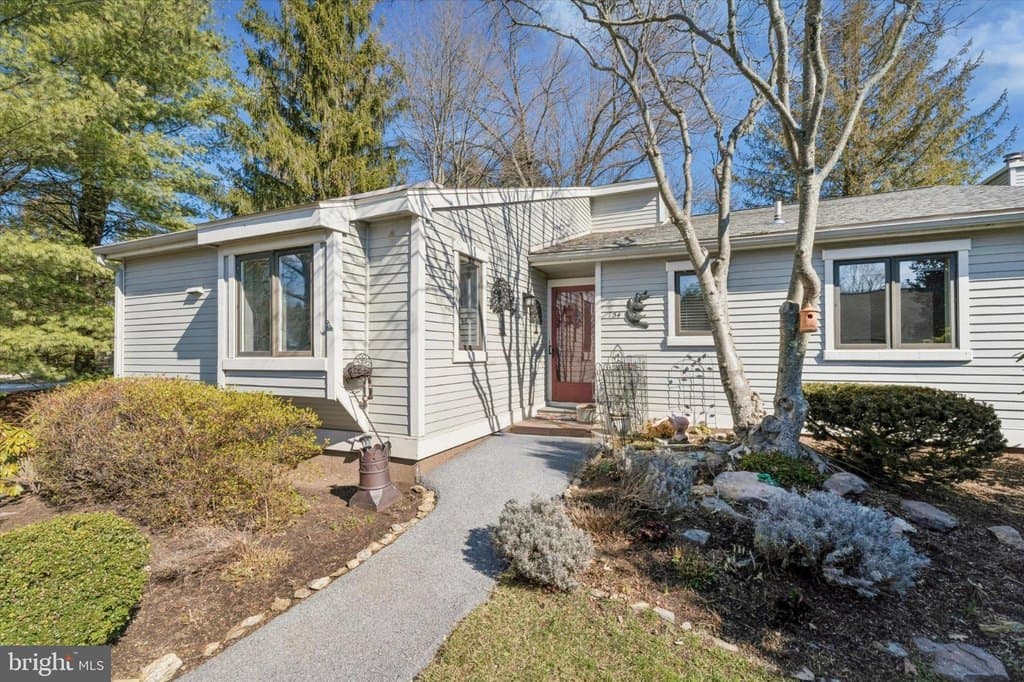 2 bedroom townhouse for sale at 754 Inverness Dr Unit 754 West Chester 19380 - $545,000