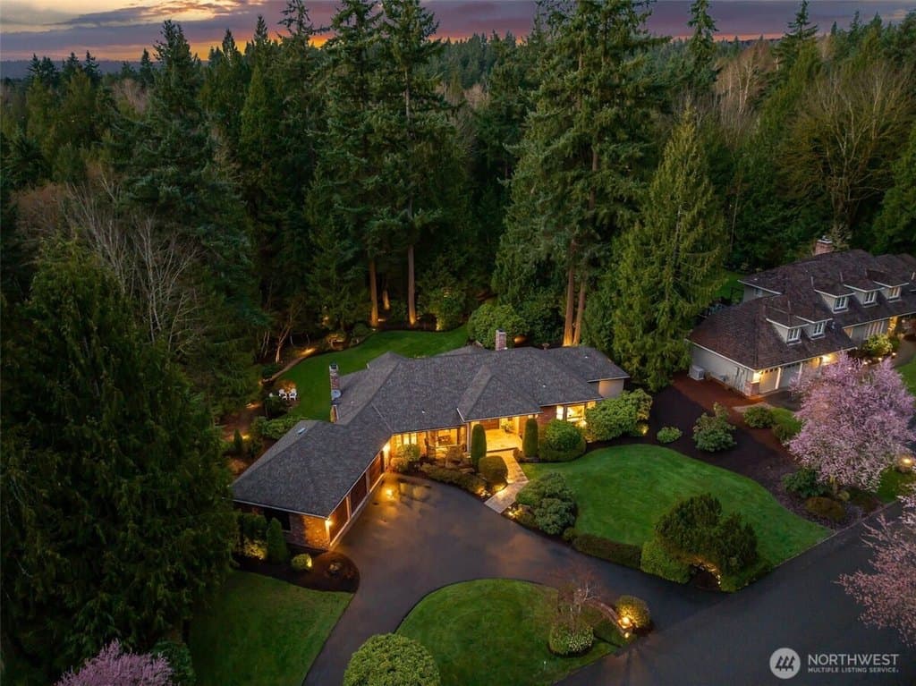 3 bedroom house for sale at 16414 NE 135th St Redmond 98052 - $2,100,000