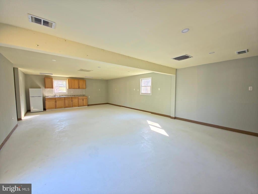 6 bedroom house for sale at 7450 Bensville Rd Bensville 20603 - $699,000