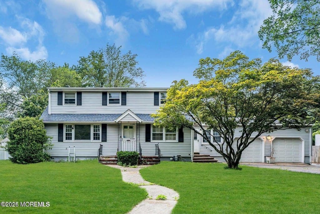 4 bedroom house for sale at 3943 Herbertsville Rd Point Pleasant 08742 - $795,000