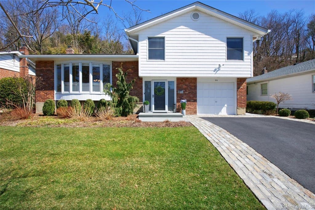 4 bedroom house for sale at 58 Roger Dr Port Washington 11050 - $1,425,000