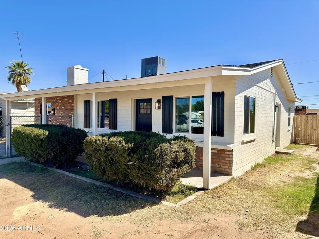 3 bedroom house for sale at 408 N Morrison Ave Casa Grande 85122 - $239,900