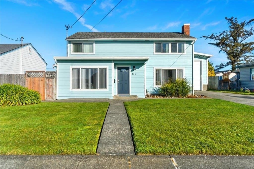 5 bedroom house for sale at 336 7th St Crescent City 95531 - $450,000