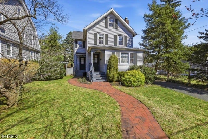 3 bedroom house for sale at 36 Highland Ave Madison 07940 - $699,000