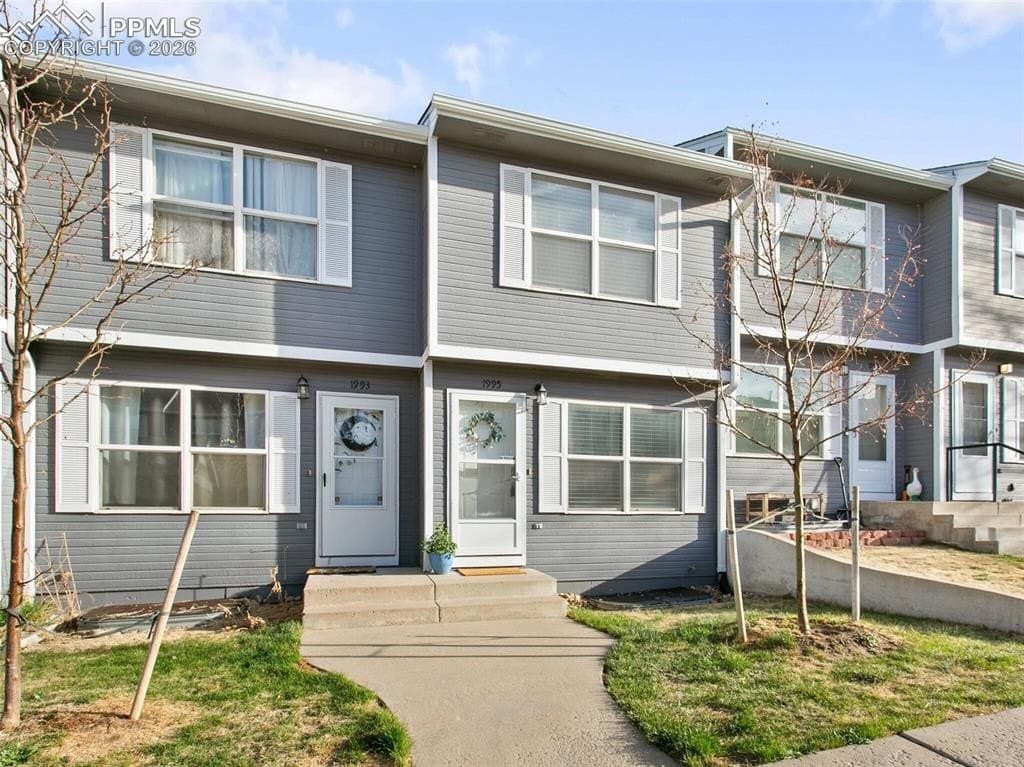 2 bedroom condo for sale at 1995 Oakcrest Cir Castle Rock 80104 - $355,000