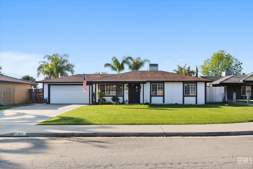3 bedroom house for sale at 605 Stirrup Ave Greenfield - $355,000