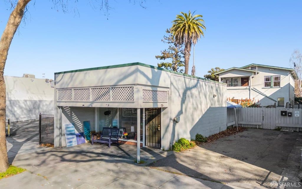 4 bedroom multi-family for sale at 2221-2223 San Pablo Ave Berkeley - $829,000