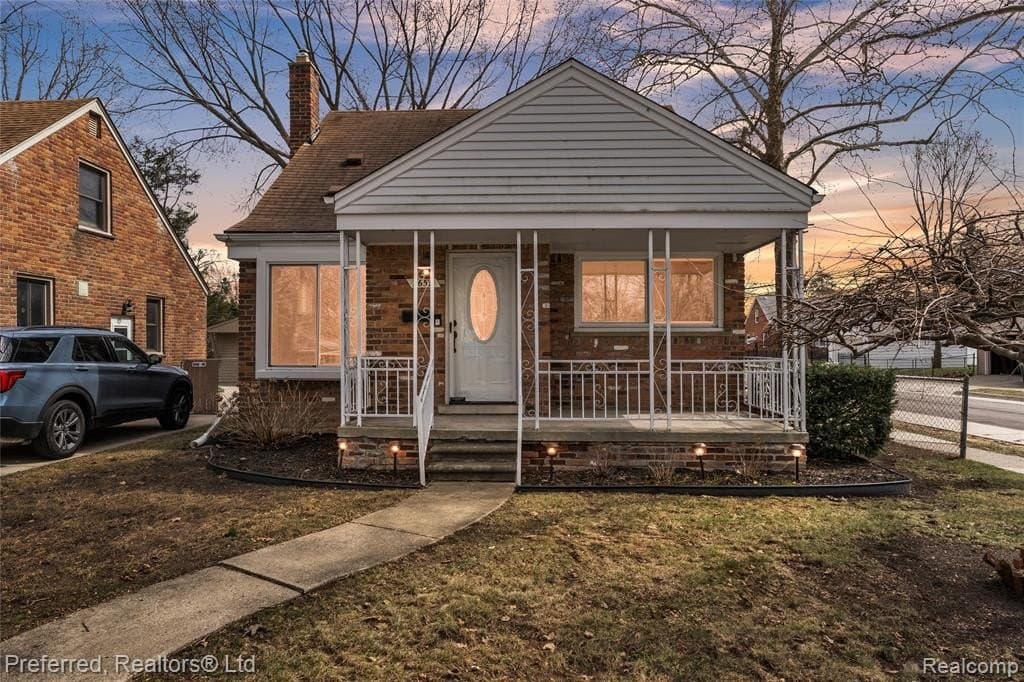 3 bedroom house for sale at 2659 Culver Ave Dearborn 48124 - $279,000