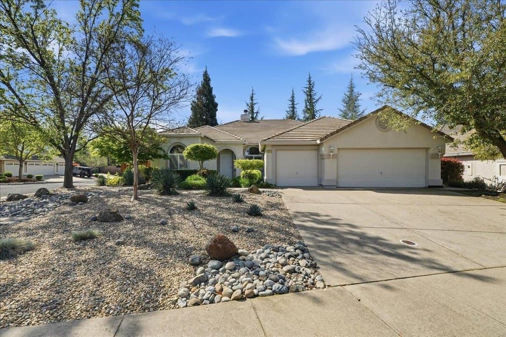 4 bedroom house for sale at 611 Rogers Cir Folsom - $975,000