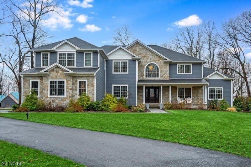 5 bedroom house for sale at 5 Buddy Ln Brookside - $2,375,000