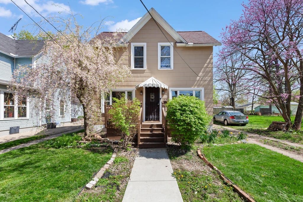 3 bedroom house for sale at 418 Ormsby St Adrian - $179,000