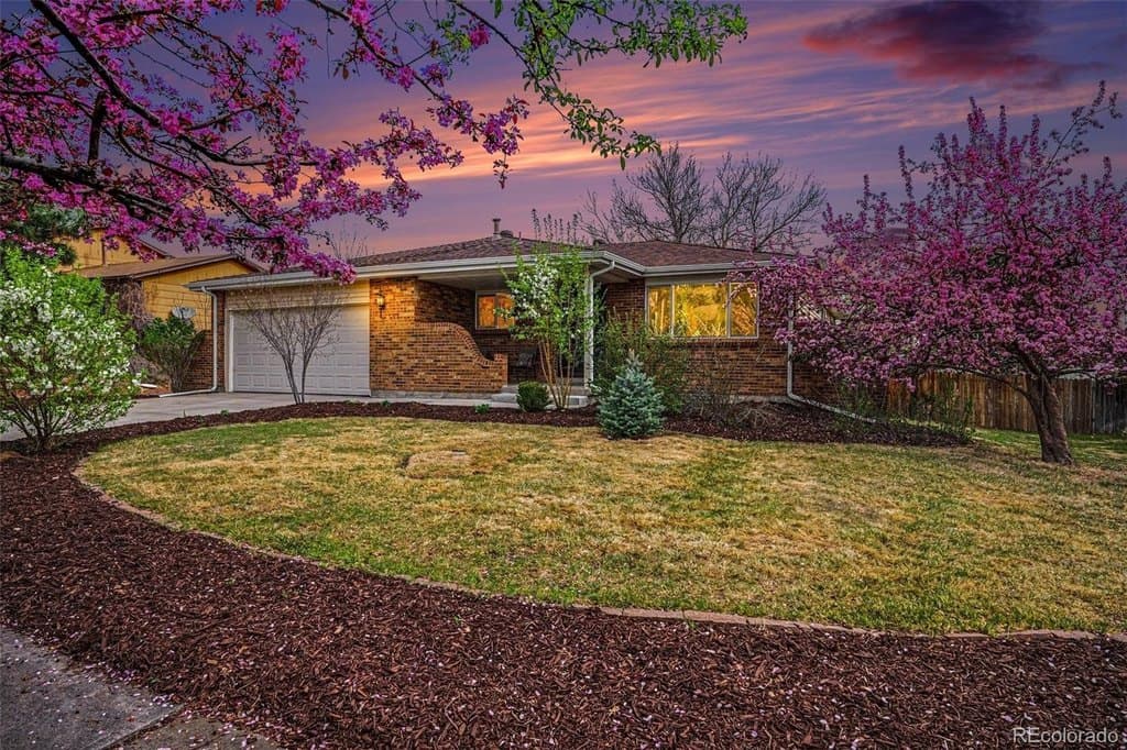 5 bedroom house for sale at 811 Altair Dr Acres Green - $610,000