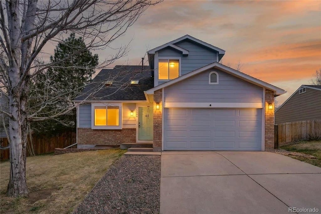 3 bedroom house for sale at 5066 S Genoa St Centennial 80015 - $510,000