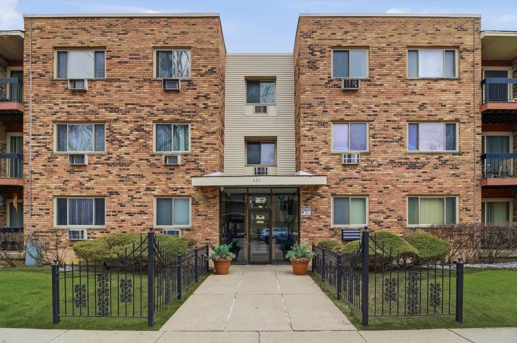 1 bedroom condo for sale at 420 S Home Ave Unit 107N Oak Park 60302 - $209,999