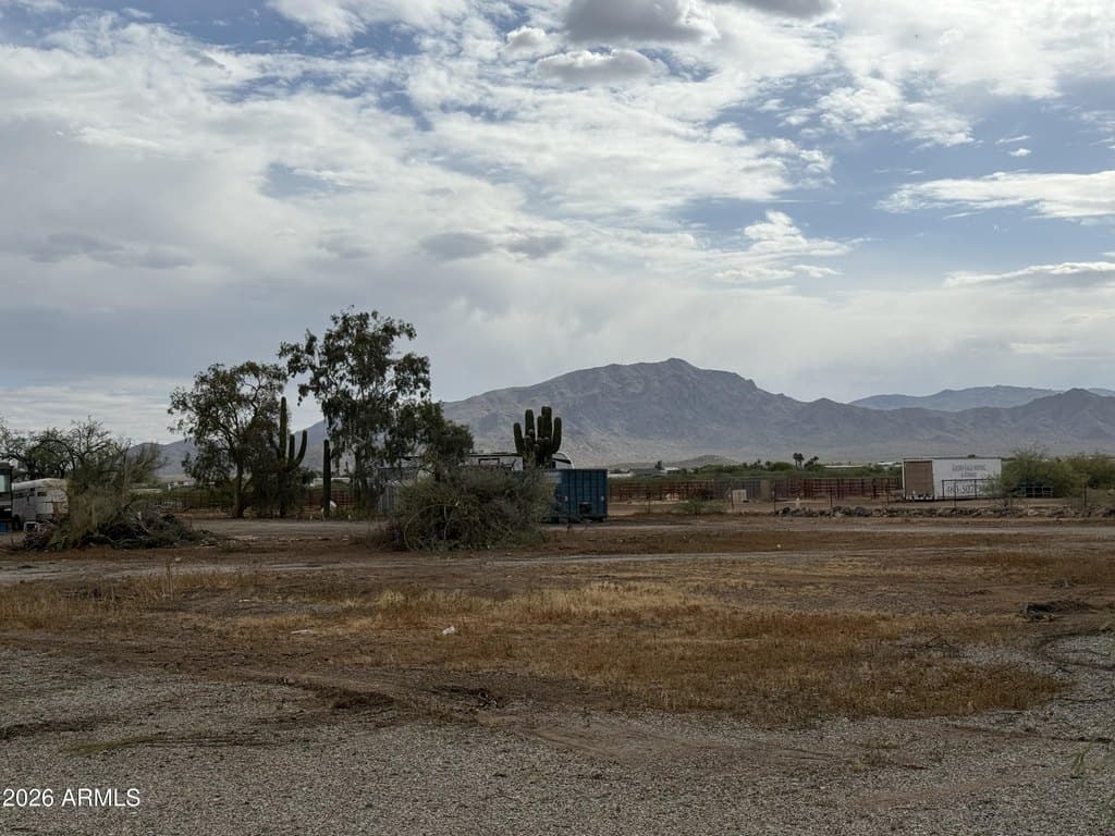 land for sale at Long Rifle Rd Aguila - $159,000