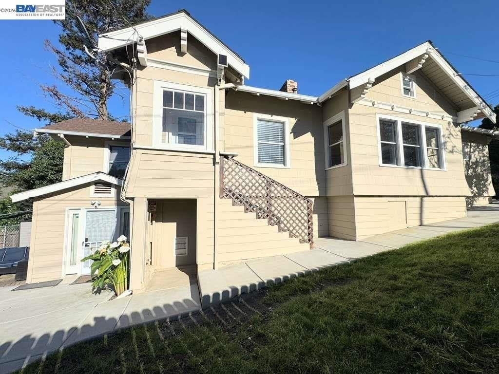 4 bedroom house for sale at 104 Denio St Vallejo - $575,000