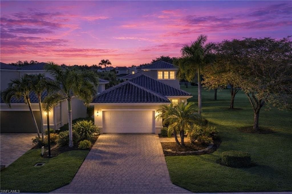 4 bedroom house for sale at 9213 Astonia Way Estero 33967 - $499,000