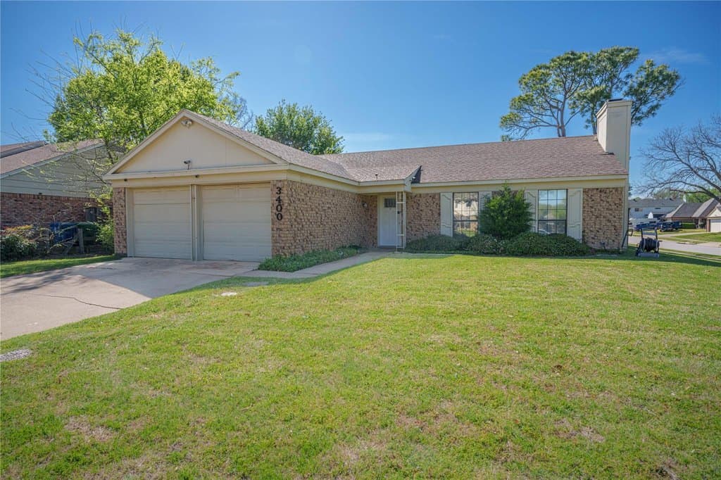 3 bedroom house for sale at 3400 Spring Meadow Ln Flower Mound 75028 - $370,000