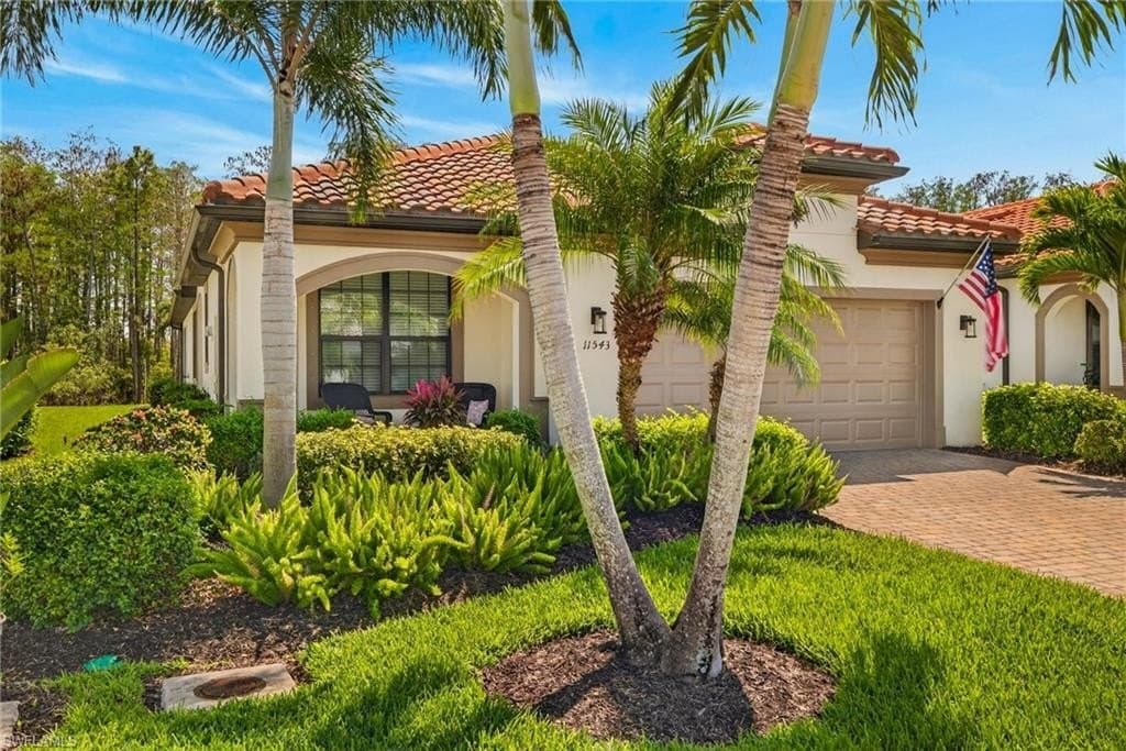 2 bedroom house for sale at 11543 Golden Oak Ter Fort Myers - $429,000