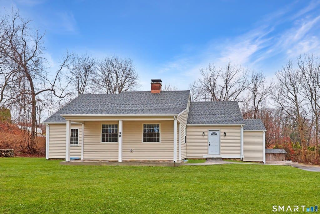 4 bedroom house for sale at 90 Battle St Bristol - $429,900