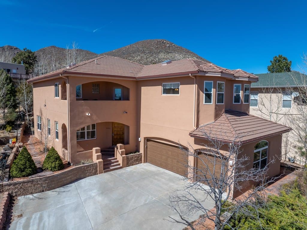 4 bedroom house for sale at 5705 Quemazon Los Alamos 87544 - $925,000