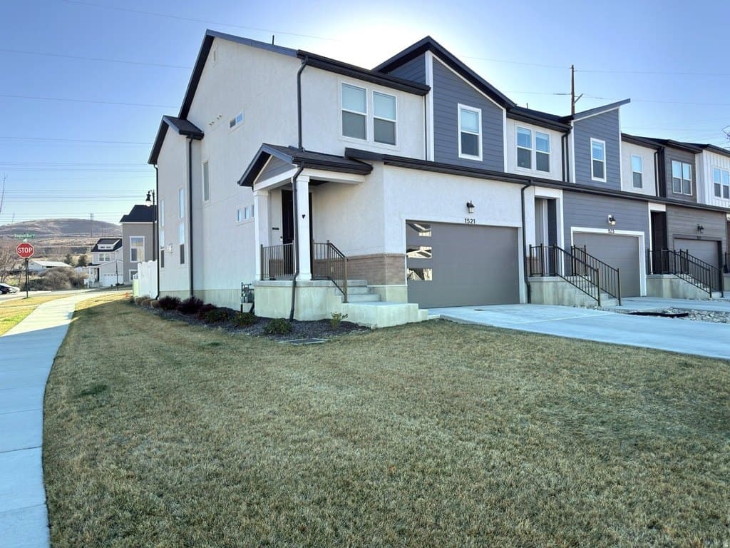 3 bedroom townhouse for sale at 1521 W Truss Dr Bluffdale - $515,000