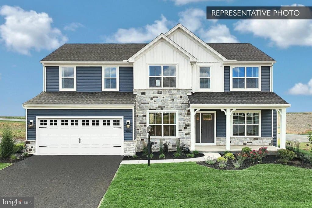 4 bedroom house for sale at 124 Heirloom Dr Lot 6 Centre Hall - $537,623