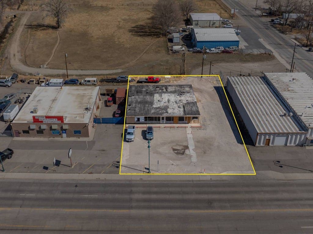 house for sale at 515 S Federal Blvd Riverton 82501 - $135,000