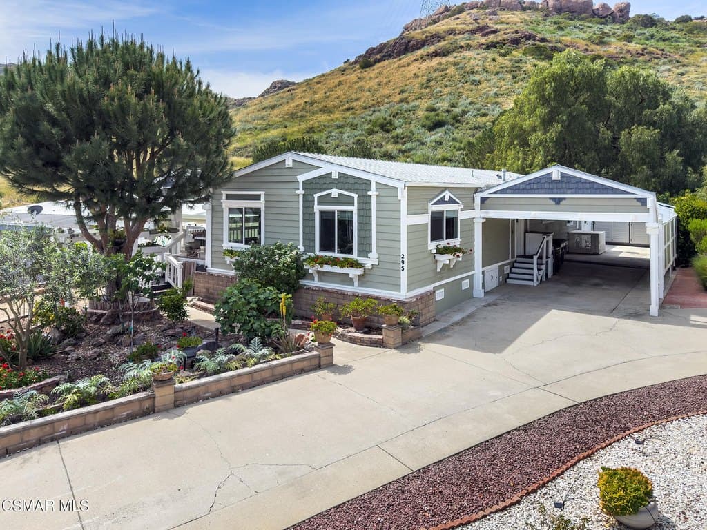 2 bedroom mobile home for sale at 295 El Cielo Thousand Oaks 91320 - $525,000