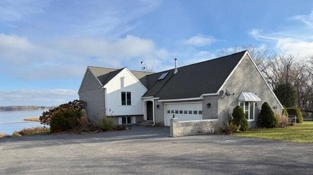 3 bedroom house for sale at 17 Dumont Rd Champlain - $790,000