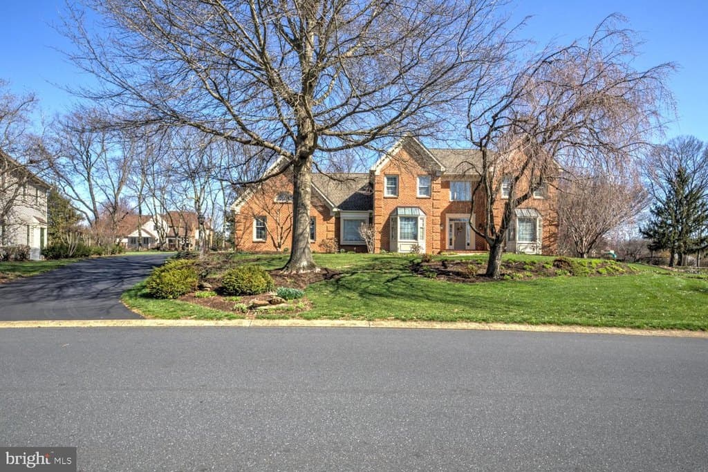 4 bedroom house for sale at 1021 Steeplechase Dr Lancaster 17601 - $775,000