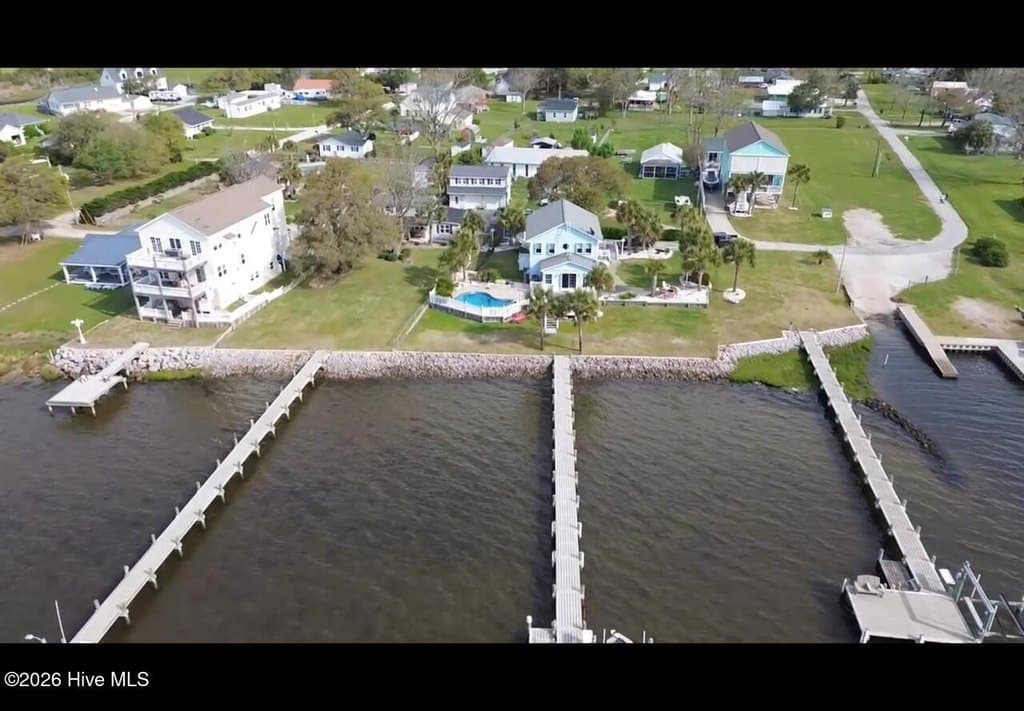 3 bedroom house for sale at 173 Salter Dr Broad Creek - $925,000