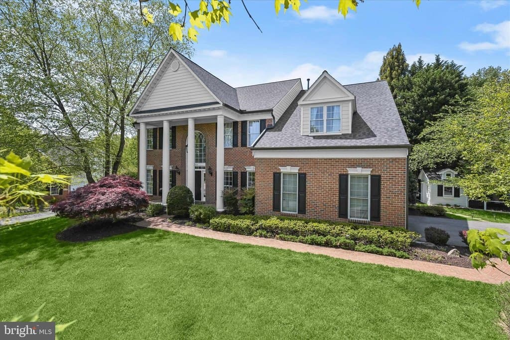 5 bedroom house for sale at 10312 Kingsway Ct Ellicott City 21042 - $1,790,000