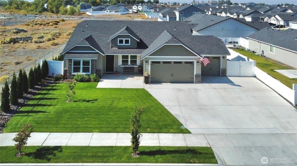 3 bedroom house for sale at 520 N Montana St Moses Lake 98837 - $515,000
