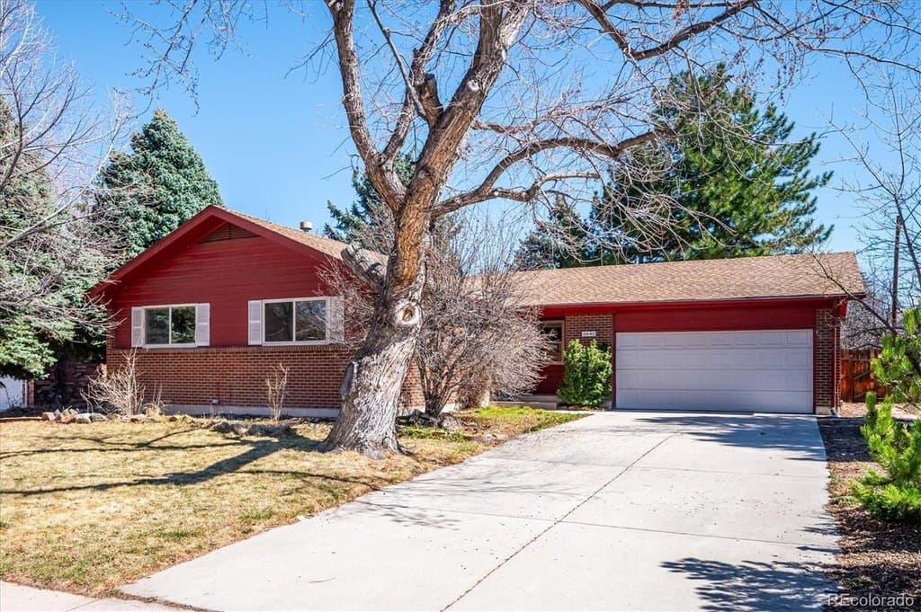 3 bedroom house for sale at 6640 S Williams Cir Centennial 80121 - $495,000