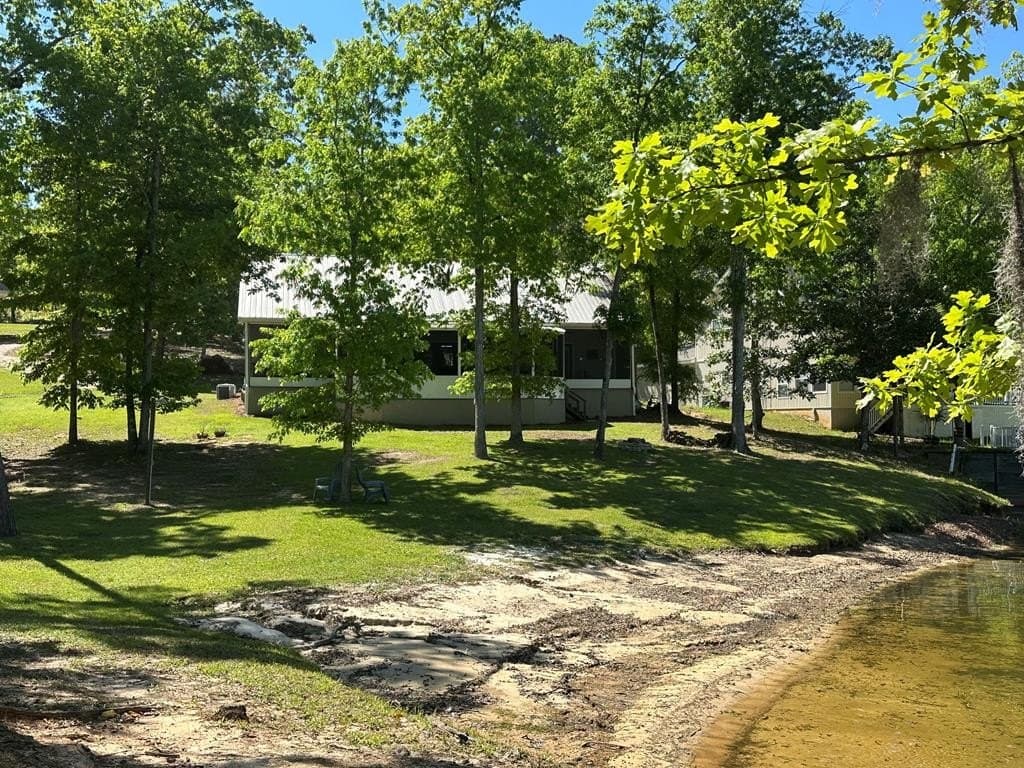 3 bedroom house for sale at 671 Englewood Dr Abbeville - $599,900