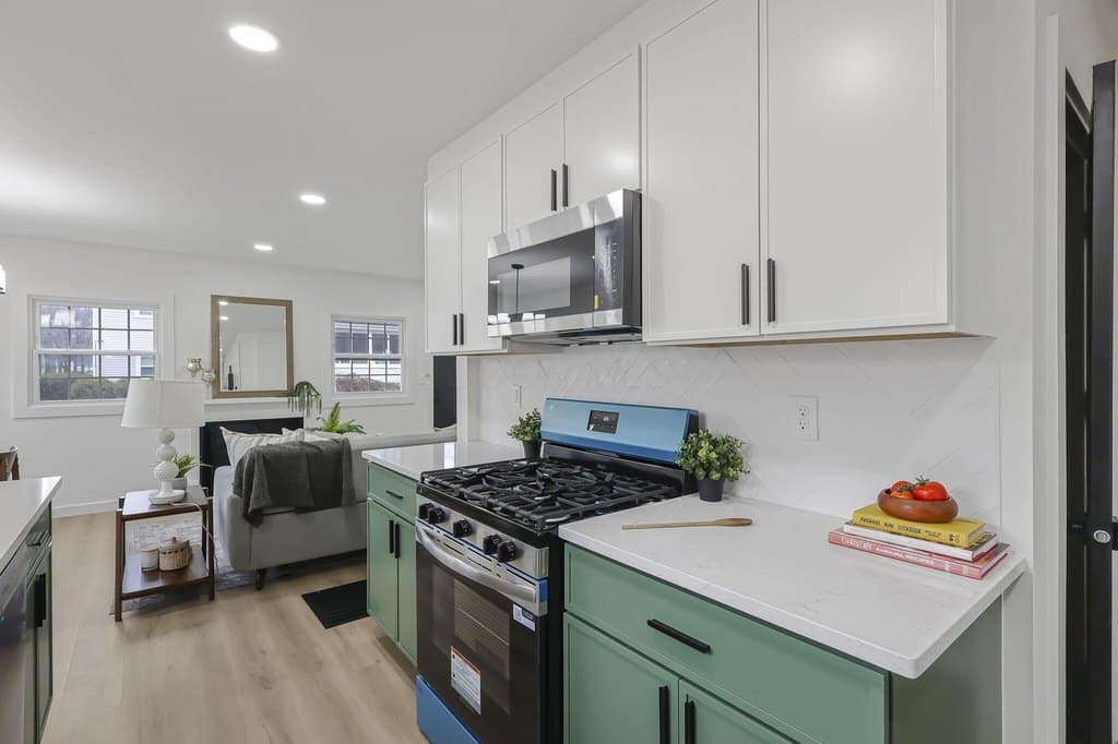 4 bedroom house for sale at 878 Grandon Ave Bexley - $439,900