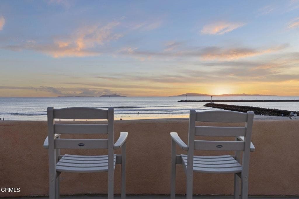 5 bedroom house for sale at 2421 Ocean Dr Channel Islands Beach - $3,895,000