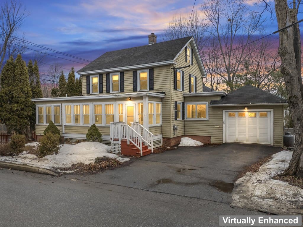 3 bedroom house for sale at 21 N Chestnut St Augusta - $280,000