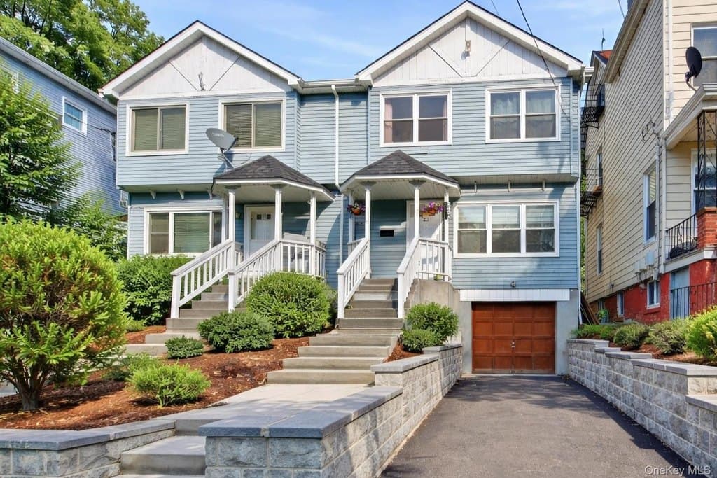 3 bedroom house for sale at 208 Woodworth Ave Unit A Yonkers 10701 - $550,000