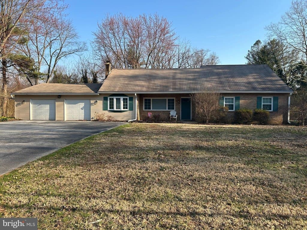 3 bedroom house for sale at 220 W Boot Rd West Chester 19380 - $474,900