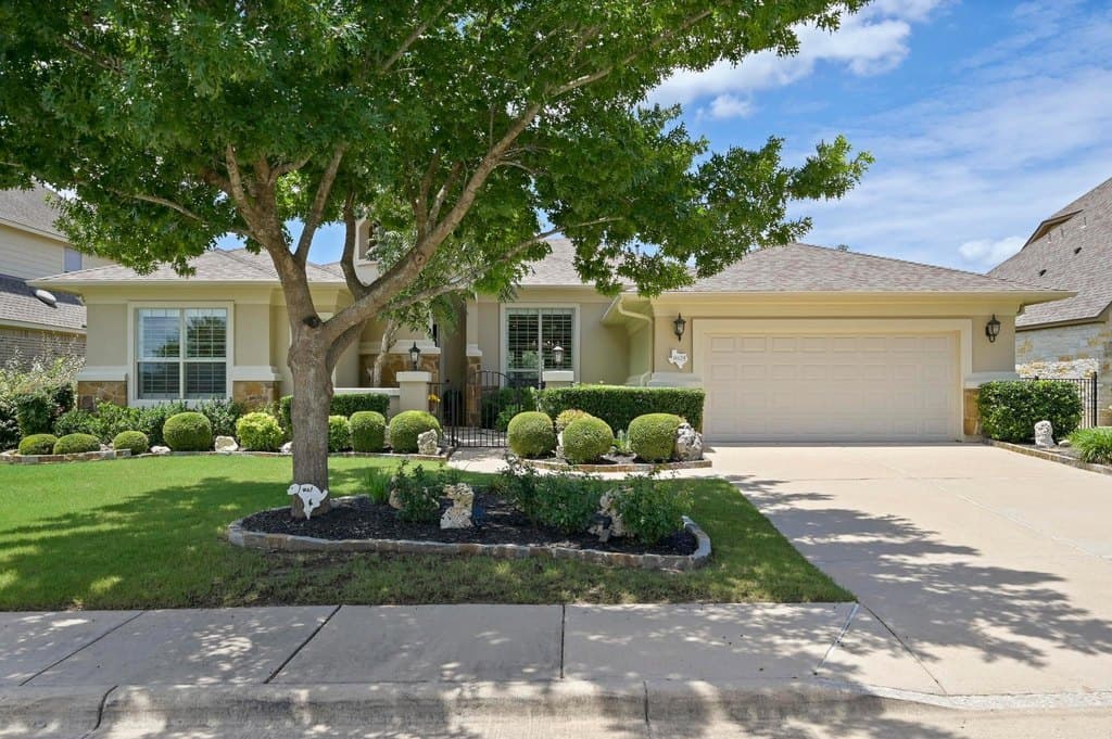 4 bedroom house for sale at 16129 Zagros Way Bee Cave - $800,000