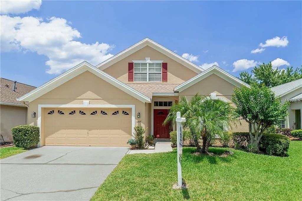 4 bedroom house for sale at 1207 Royal Saint George Dr Alafaya - $520,000