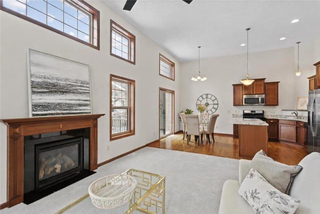3 bedroom townhouse for sale at 3091 Wilderness Path Woodbury 55129 - $339,000