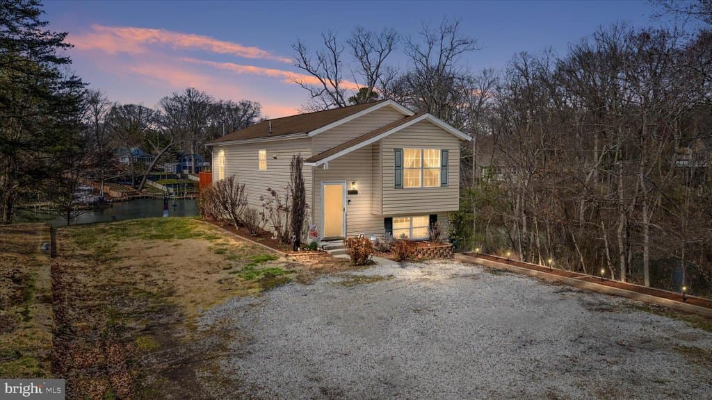 2 bedroom house for sale at 180 Waldo Rd Pasadena 21122 - $659,000