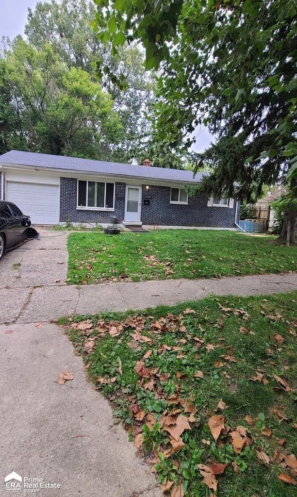 3 bedroom house for sale at 1258 Peachtree Dr Beecher - $69,000