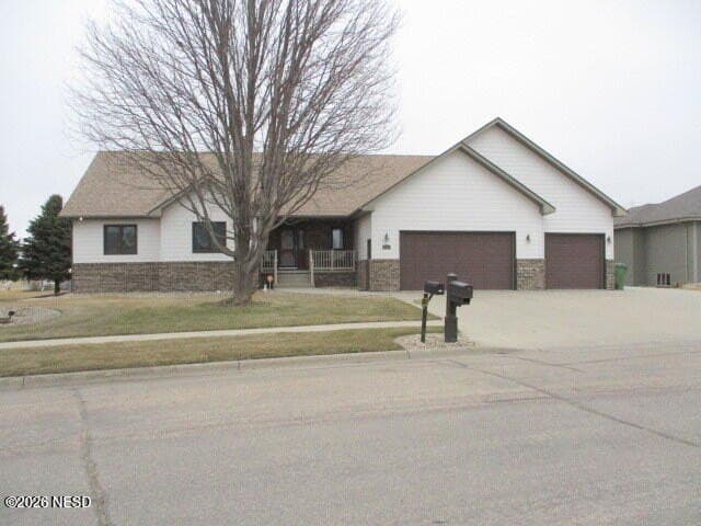 5 bedroom house for sale at 1348 16th St NE Watertown 57201 - $619,000