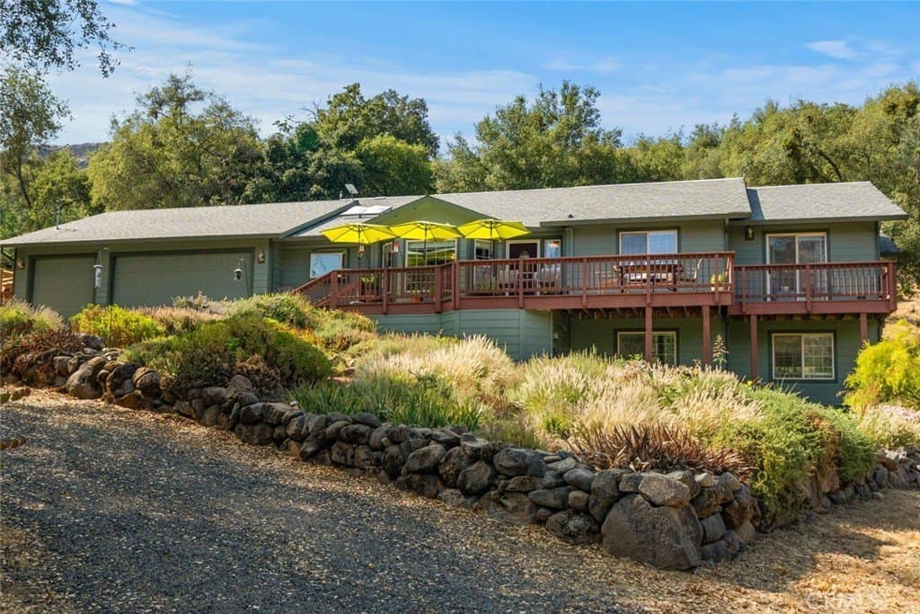5 bedroom house for sale at 5056 Hooper Ln Butte Creek Canyon - $699,000